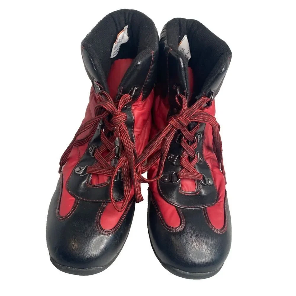 Sporto Sheila 8.5 Quilted Maroon Red Black Water Repellant Lace Up Ankle Boots